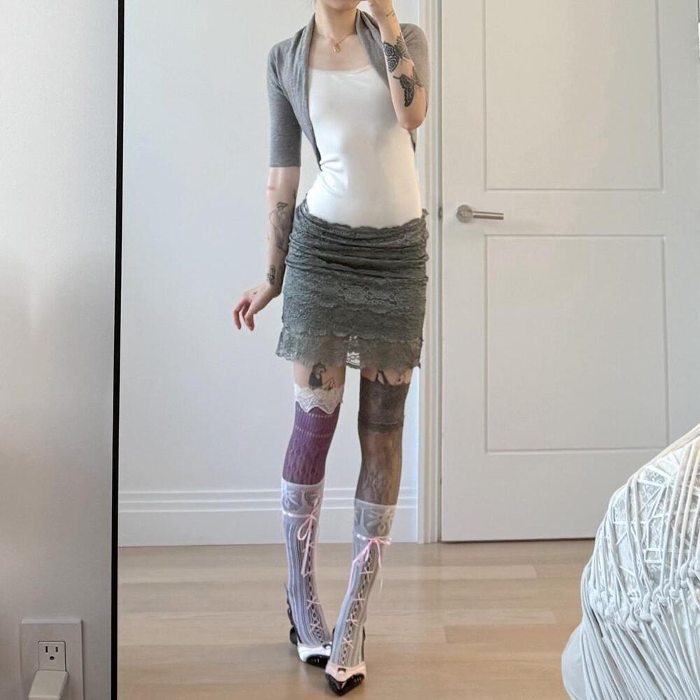Brandy melville grey lace mini